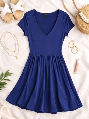 Forever 21 Navy Blue Skater Dress V Neck Short Sleeve Size Small